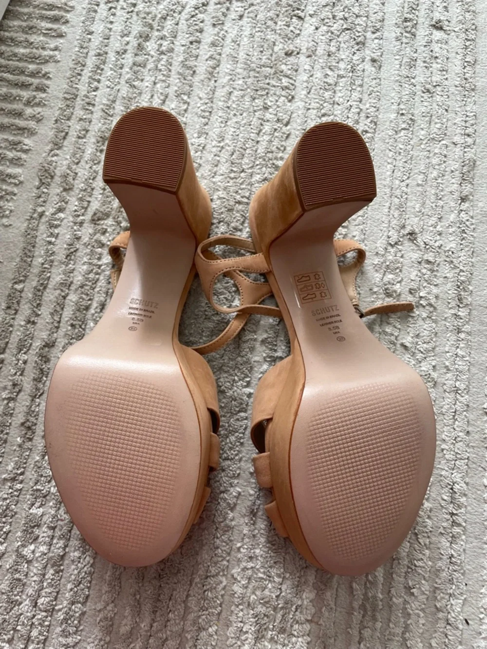 Schutz Keefa Tan Nubuck Leather Platform Block Heel Sandals Size 8.5